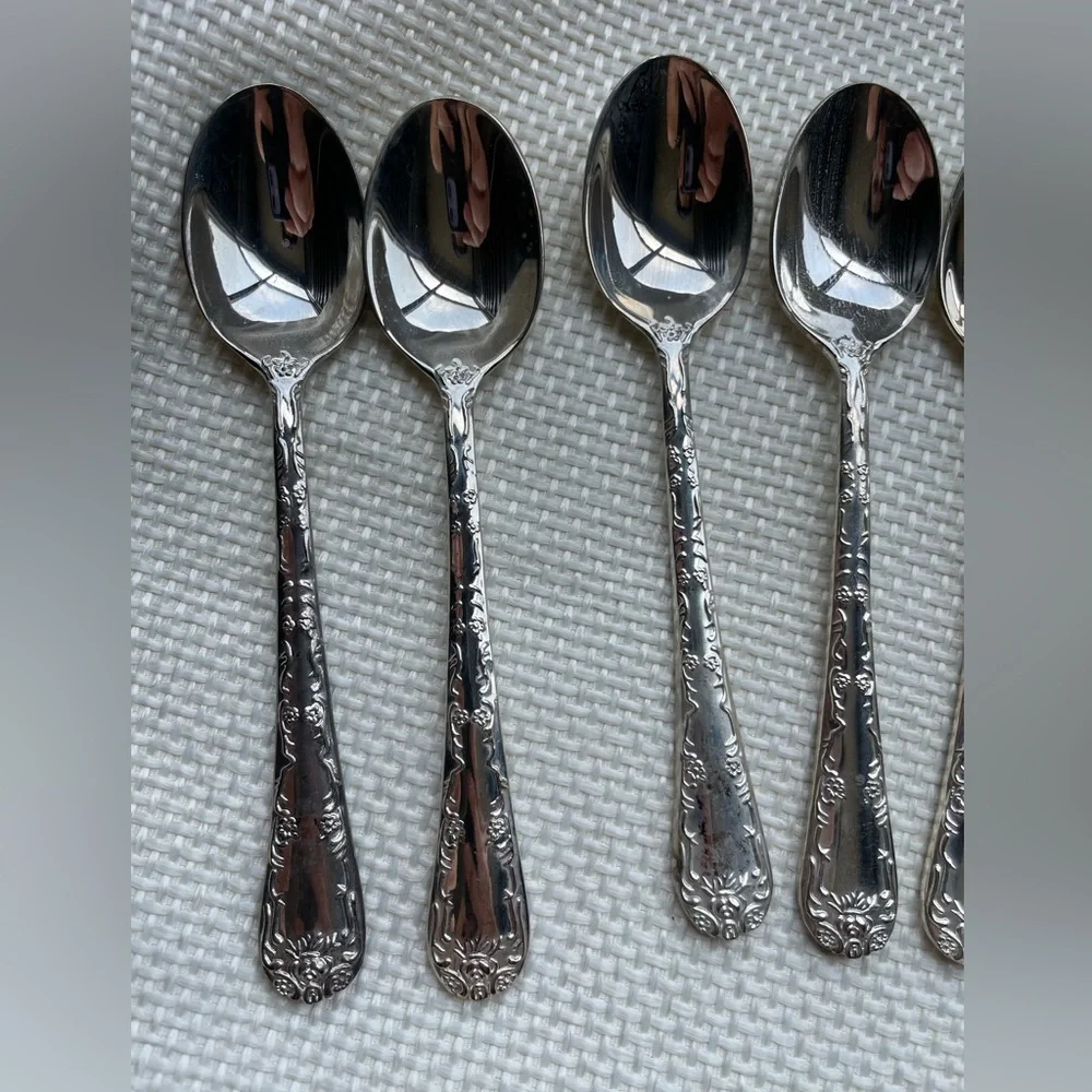 WM Rogers Silverplate set of 8 coffee spoons Enchanted Rose design
